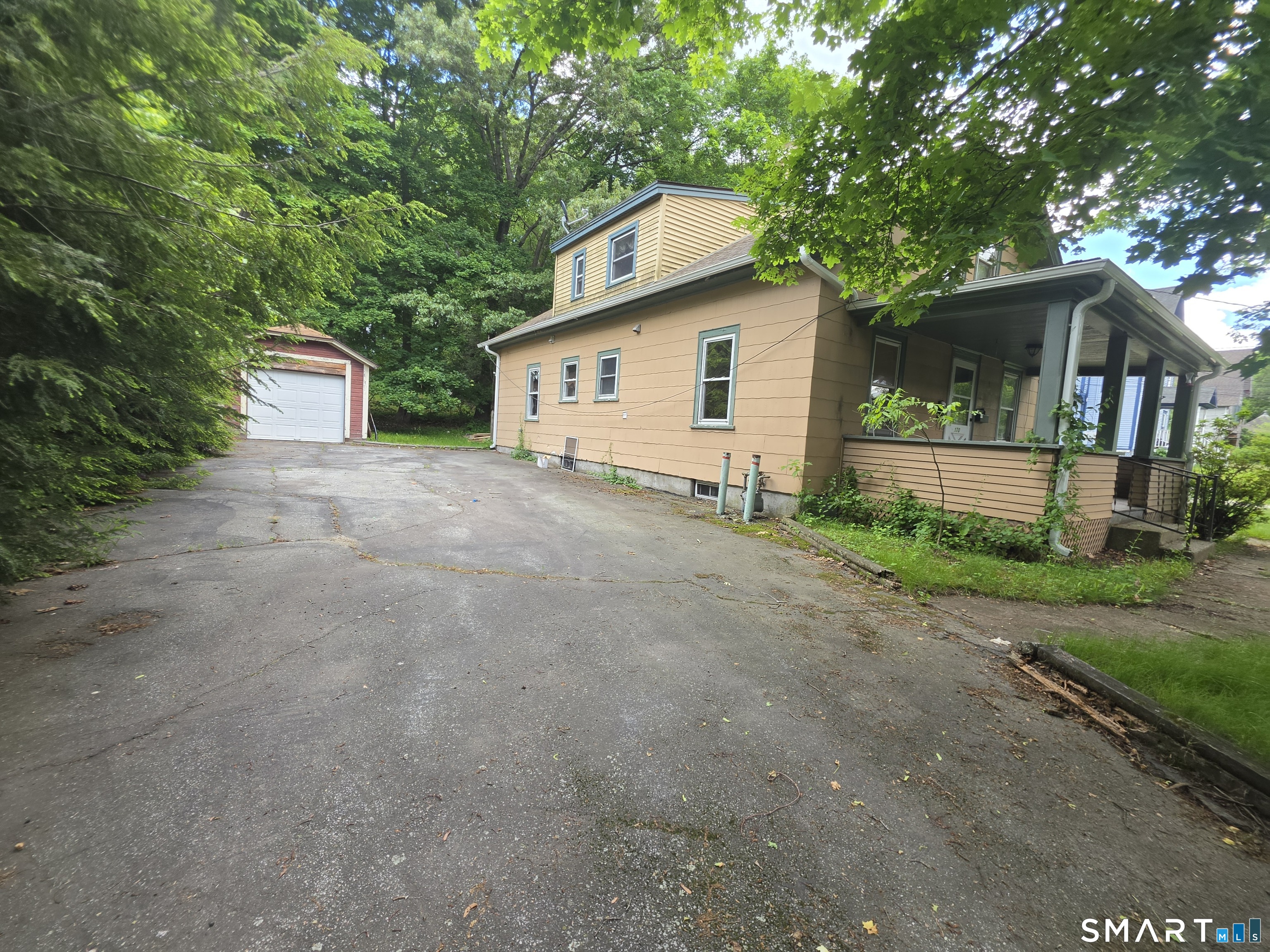 170 Maple Street Killingly, CT 06239 - Photo 4 of 18