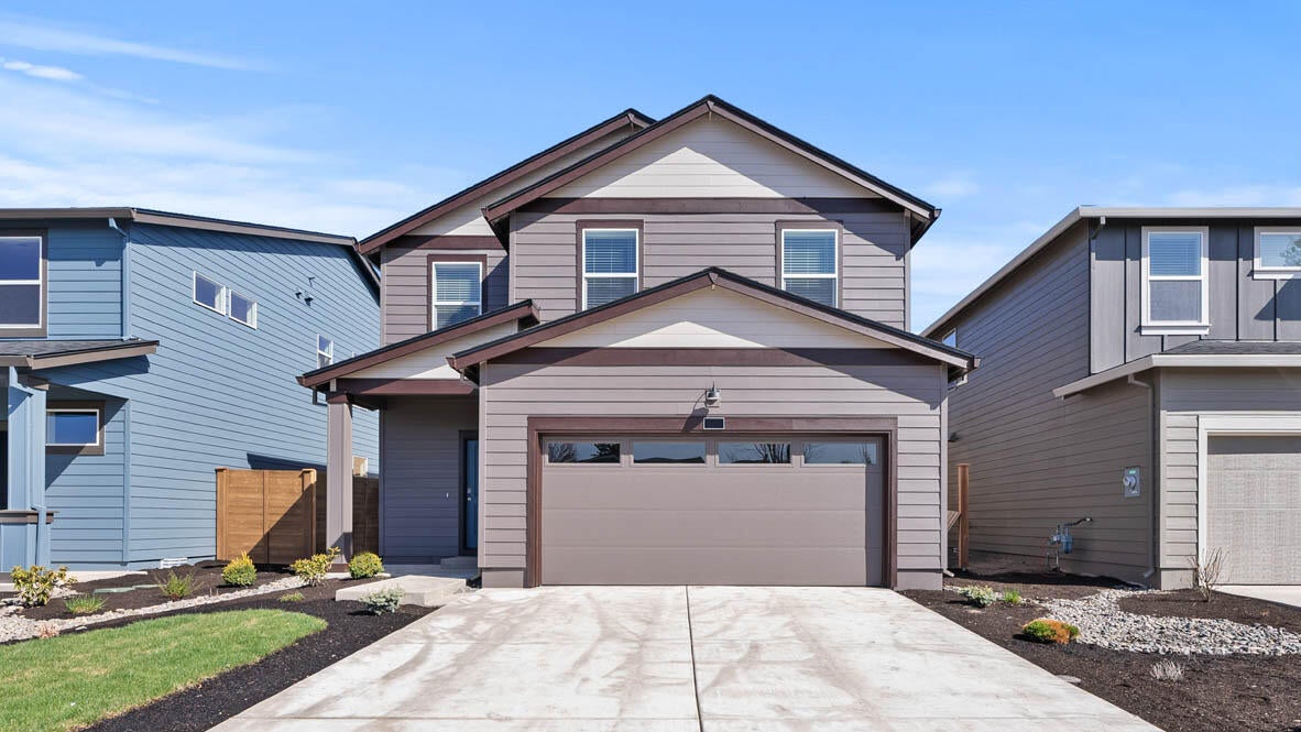 61160 Southeast Splendor Lane Bend, OR 97702 - Photo 1 of 26 001 exterior s055c