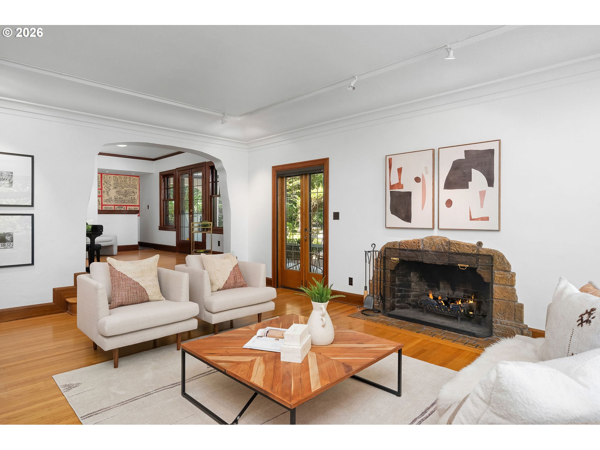 2668 Northwest Cornell Road Portland, OR 97210 - Photo 6 of 48 Living Room