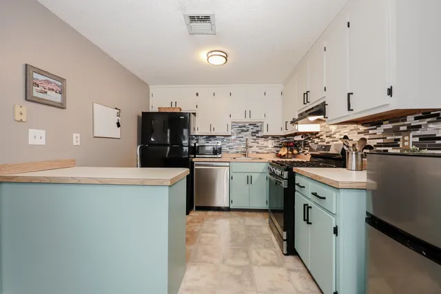 $290,000 | 344 Elm Street, Unit 14, Milford, NH 03055