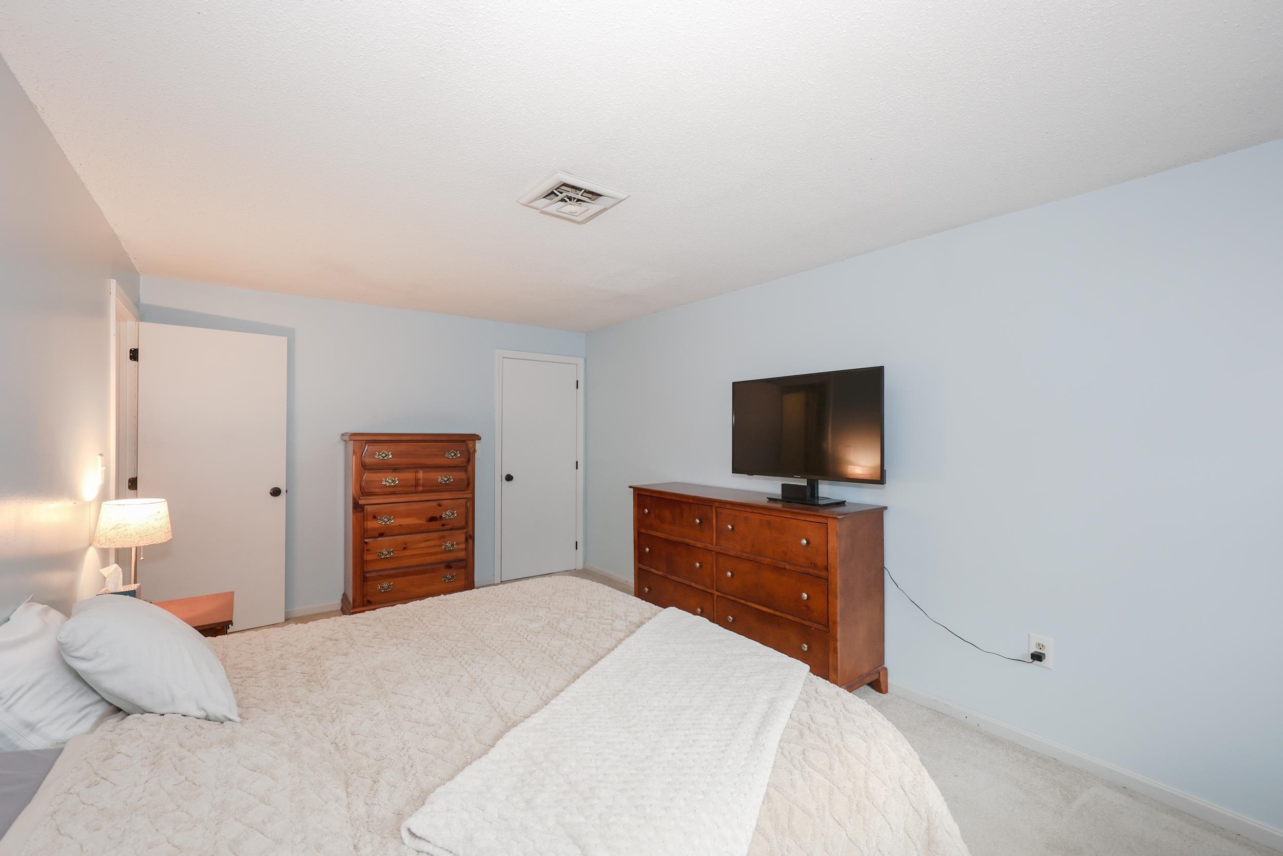 344 Elm Street, Unit 14 Milford, NH 03055 - Photo 23 of 39