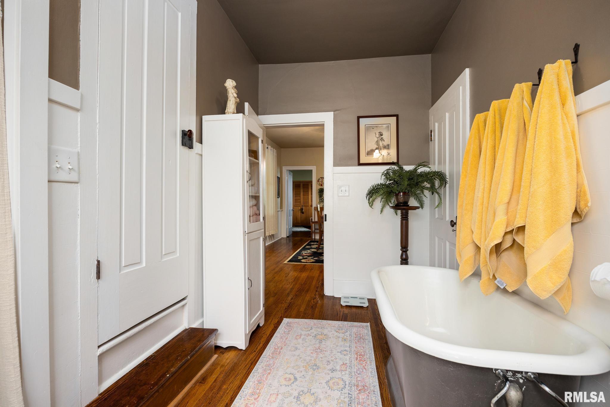 110 North Elm Street Washington, IL 61571 - Photo 16 of 43