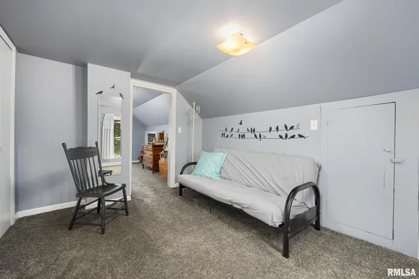 $210,000 | 110 North Elm Street, Washington, IL 61571