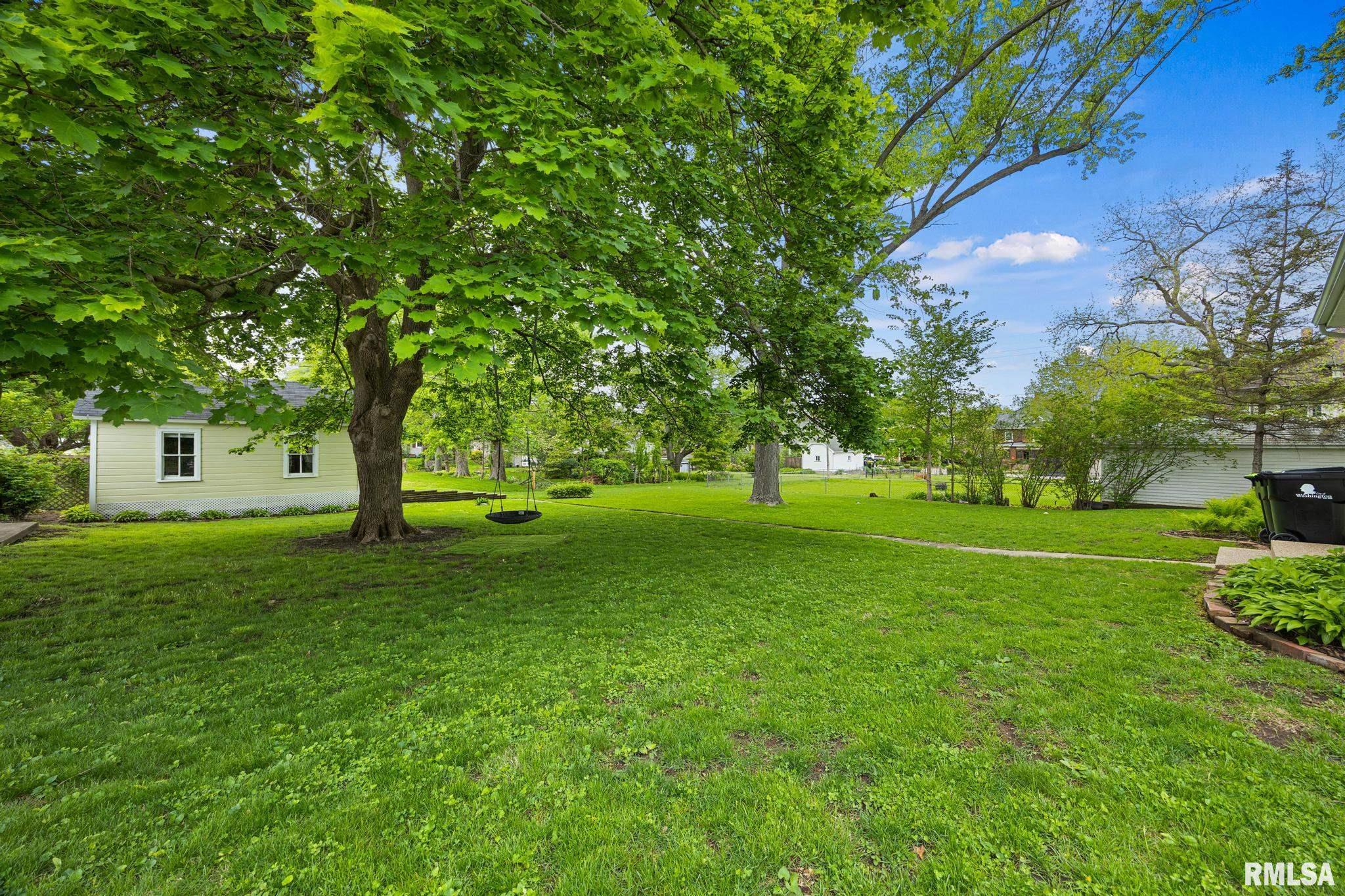 110 North Elm Street Washington, IL 61571 - Photo 40 of 43