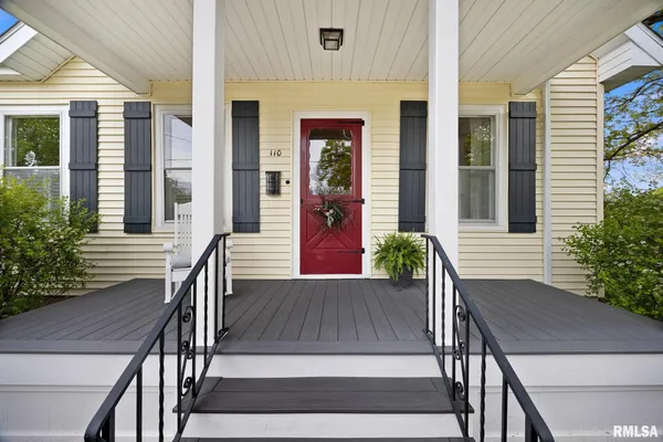 $210,000 | 110 North Elm Street, Washington, IL 61571