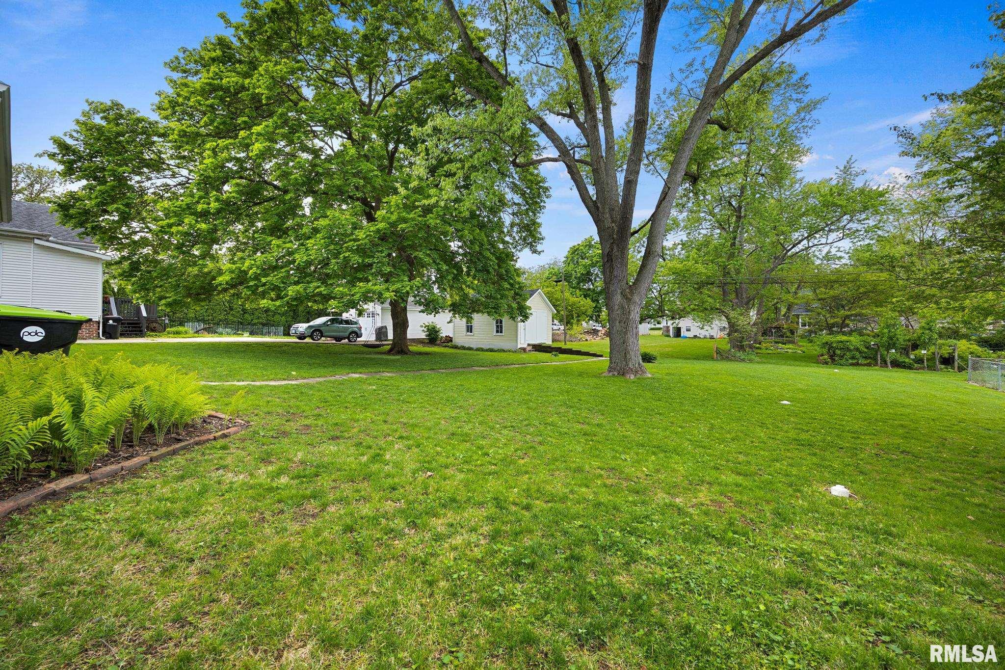 110 North Elm Street Washington, IL 61571 - Photo 41 of 43