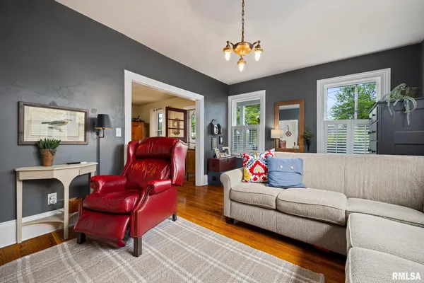 $210,000 | 110 North Elm Street, Washington, IL 61571