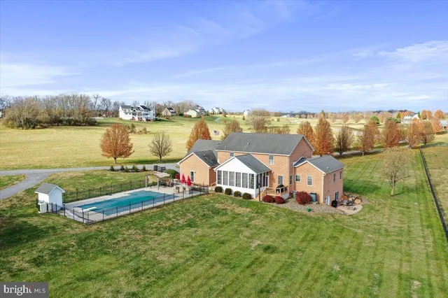 $1,599,999 | 414 Mcmurran Farm Lane, Shepherdstown, WV 25443