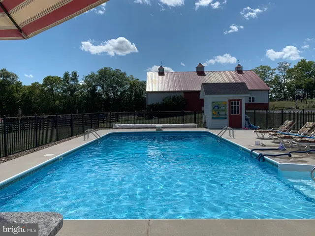 $1,599,999 | 414 Mcmurran Farm Lane, Shepherdstown, WV 25443