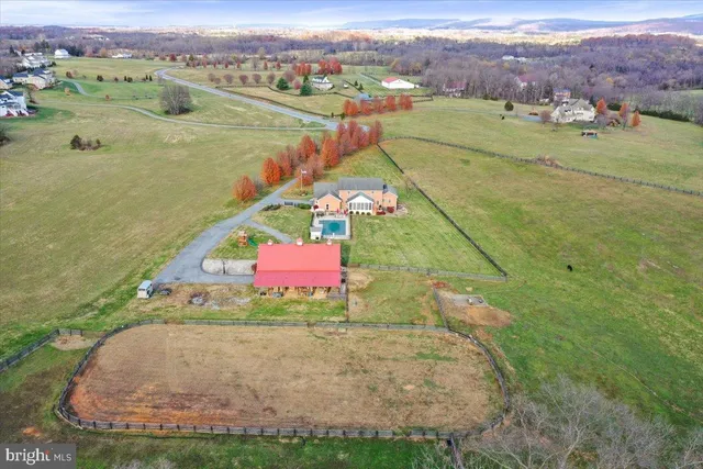 $1,599,999 | 414 Mcmurran Farm Lane, Shepherdstown, WV 25443