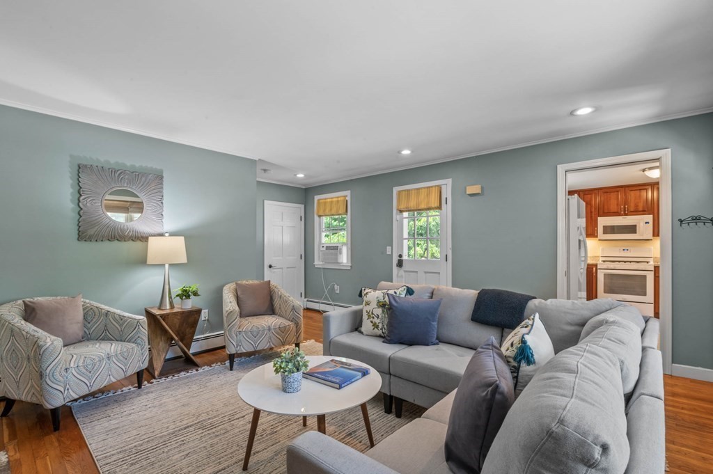 10 Eldor Drive Walpole, MA 02071 - Photo 3 of 38