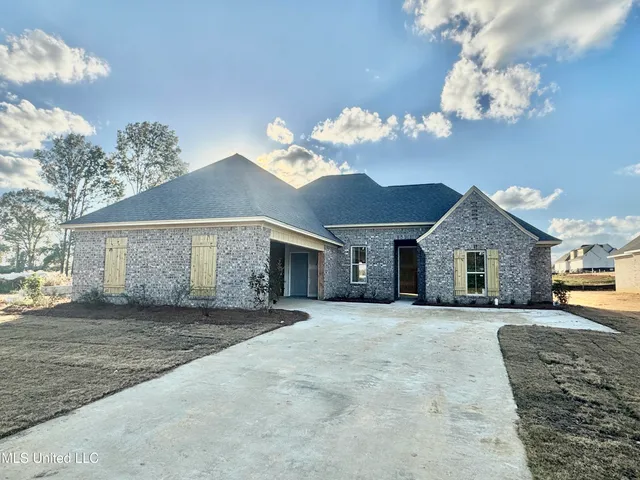 $319,999 | 451 Baleigh Way, Canton, MS 39046