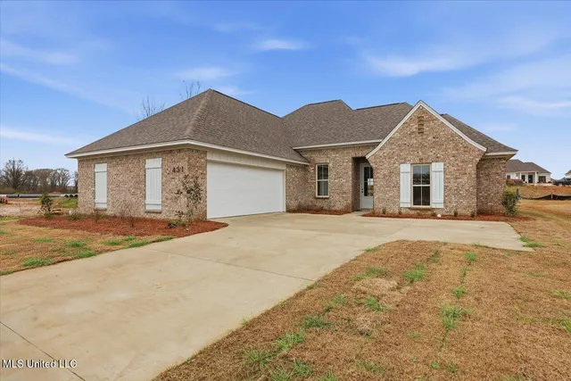 $319,999 | 451 Baleigh Way, Canton, MS 39046