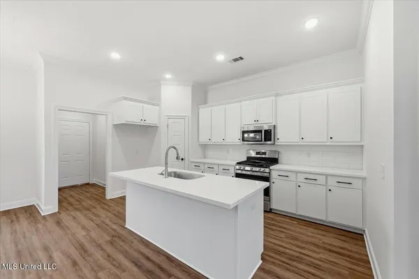 $319,999 | 451 Baleigh Way, Canton, MS 39046