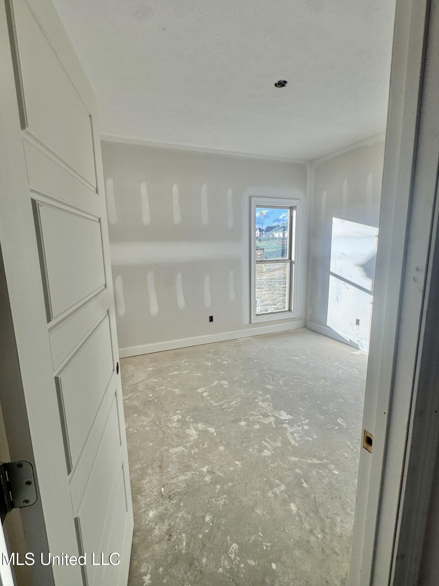 451 Baleigh Way Canton, MS 39046 - Photo 7 of 9 IMG_0484