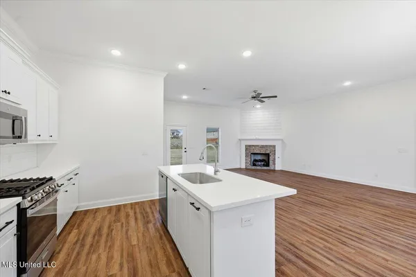 $319,999 | 451 Baleigh Way, Canton, MS 39046