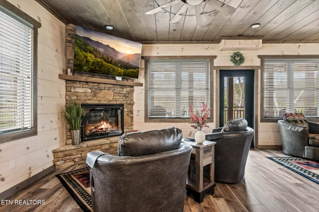 $1,385,000 | 3140 Cherokee Valley Drive, Sevierville, TN 37862