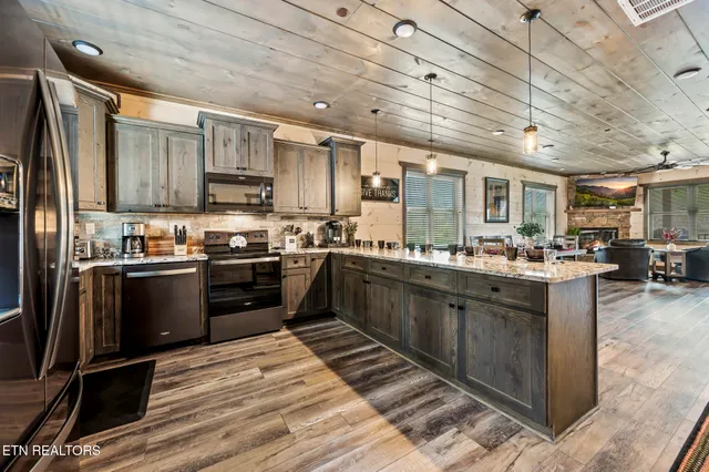 $1,385,000 | 3140 Cherokee Valley Drive, Sevierville, TN 37862