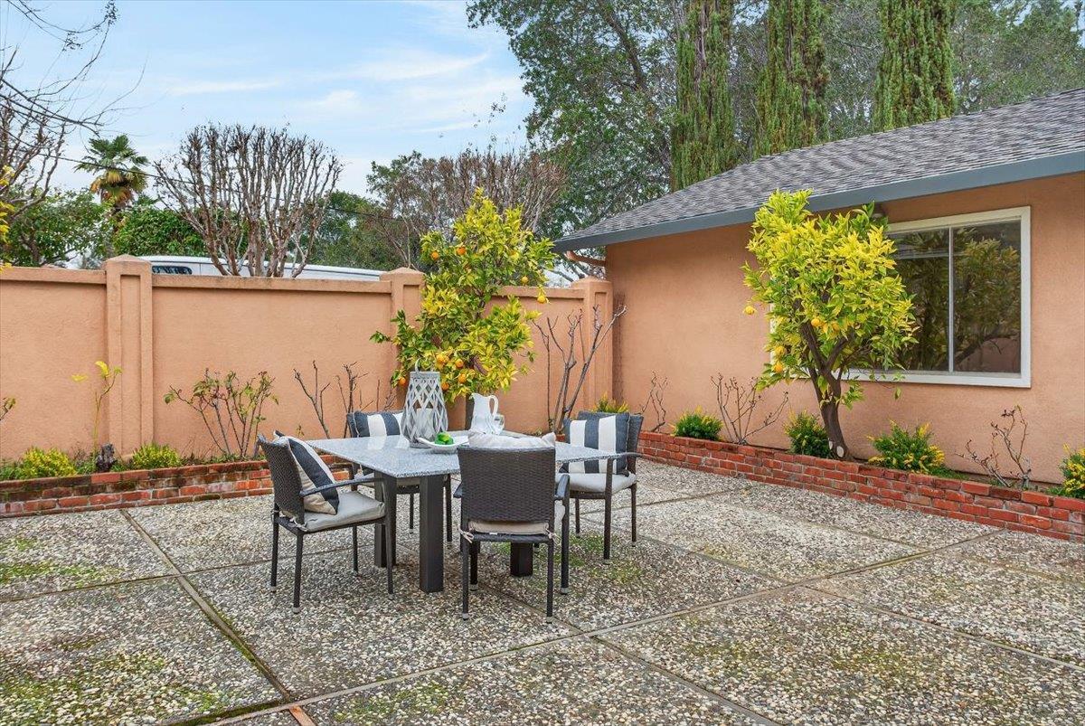 19401 San Marcos Road Saratoga, CA 95070 - Photo 35 of 59