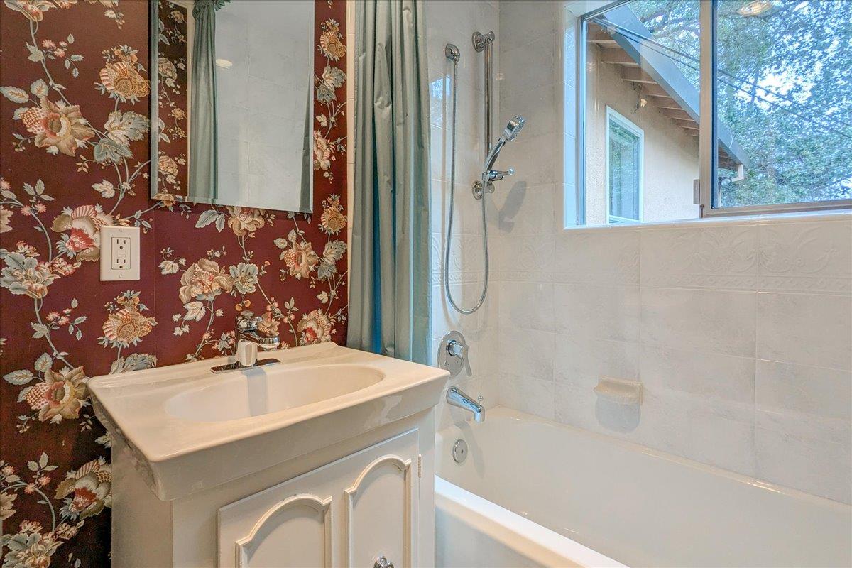 19401 San Marcos Road Saratoga, CA 95070 - Photo 36 of 59