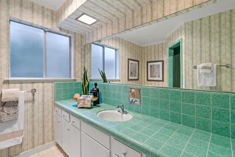 $5,200,000 | 19401 San Marcos Road, Saratoga, CA 95070