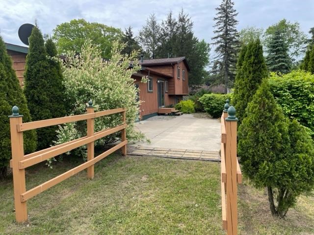 8565 North McKinley Road Flushing, MI 48433 - Photo 11 of 30 50075649-10.JPG