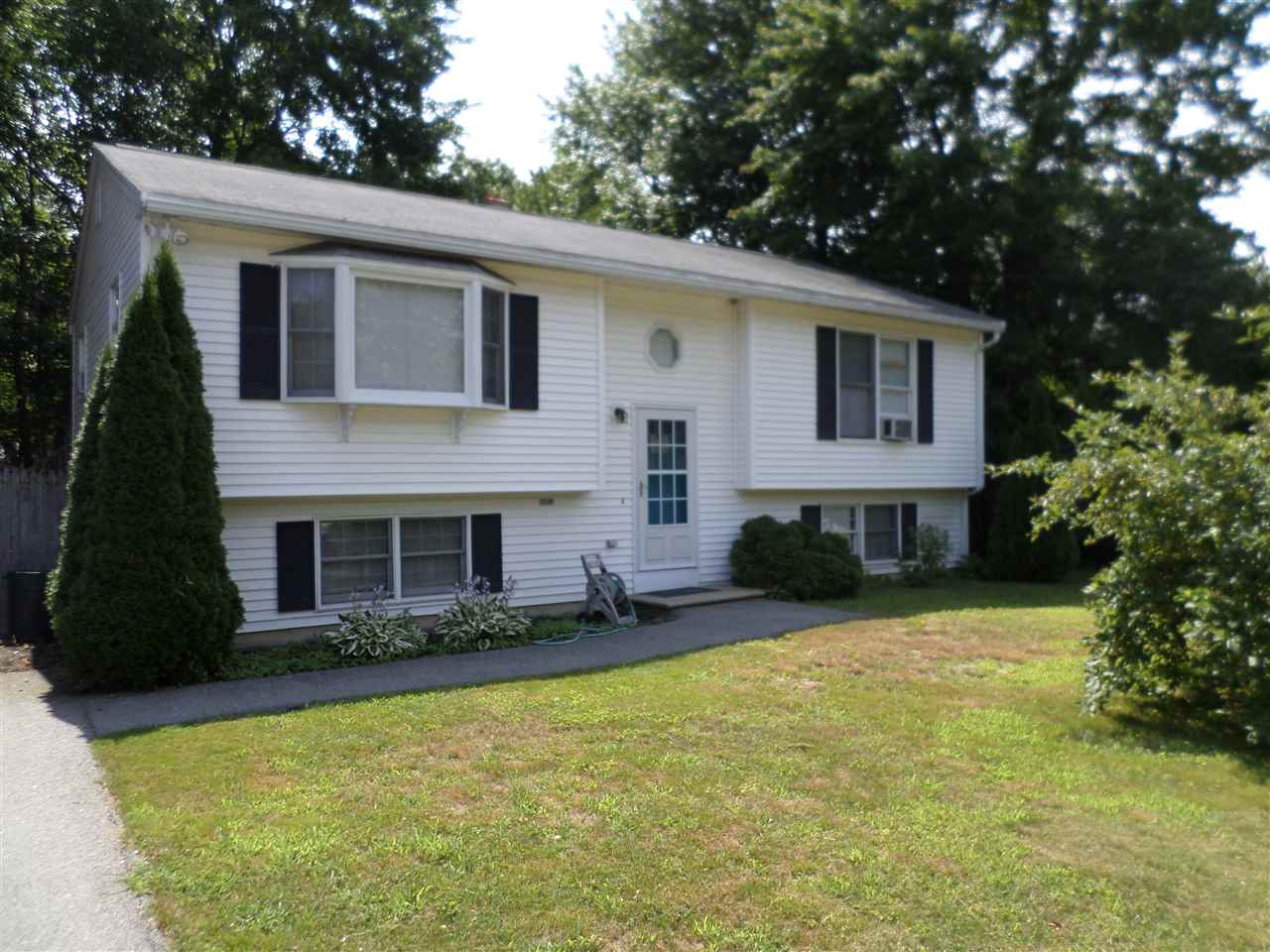 8 Springtree Lane South Berwick, ME 03908 - Photo 1 of 20 Gallery Image 1