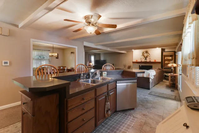 $283,500 | 3 Kenfield Circle, Bloomington, IL 61704