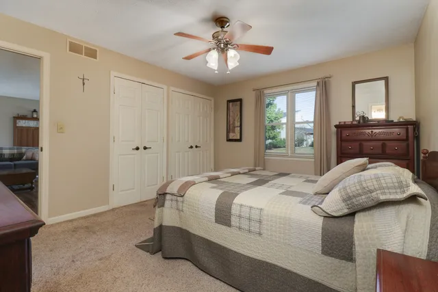 $283,500 | 3 Kenfield Circle, Bloomington, IL 61704