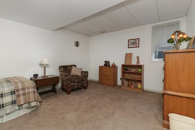 $283,500 | 3 Kenfield Circle, Bloomington, IL 61704