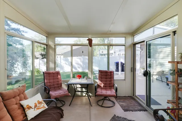 $283,500 | 3 Kenfield Circle, Bloomington, IL 61704