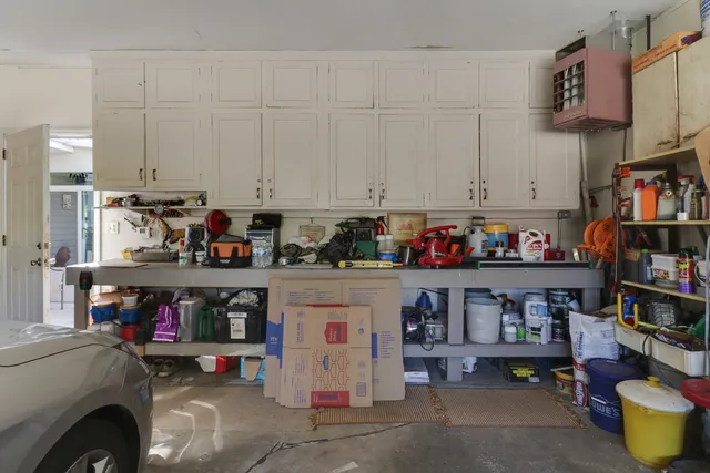 $283,500 | 3 Kenfield Circle, Bloomington, IL 61704