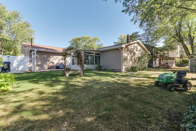 $283,500 | 3 Kenfield Circle, Bloomington, IL 61704