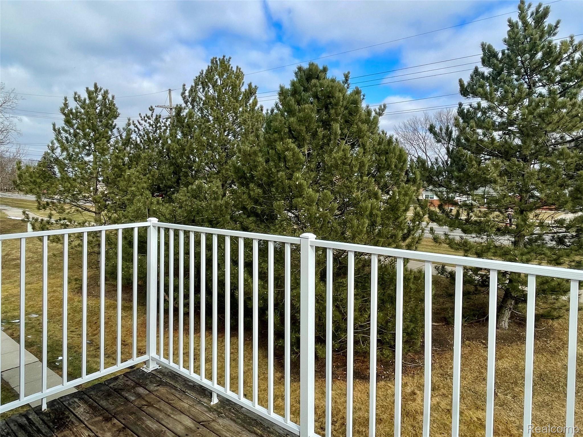 1870 Flagstone Circle Rochester, MI 48307 - Photo 26 of 30 Balcony off dining area