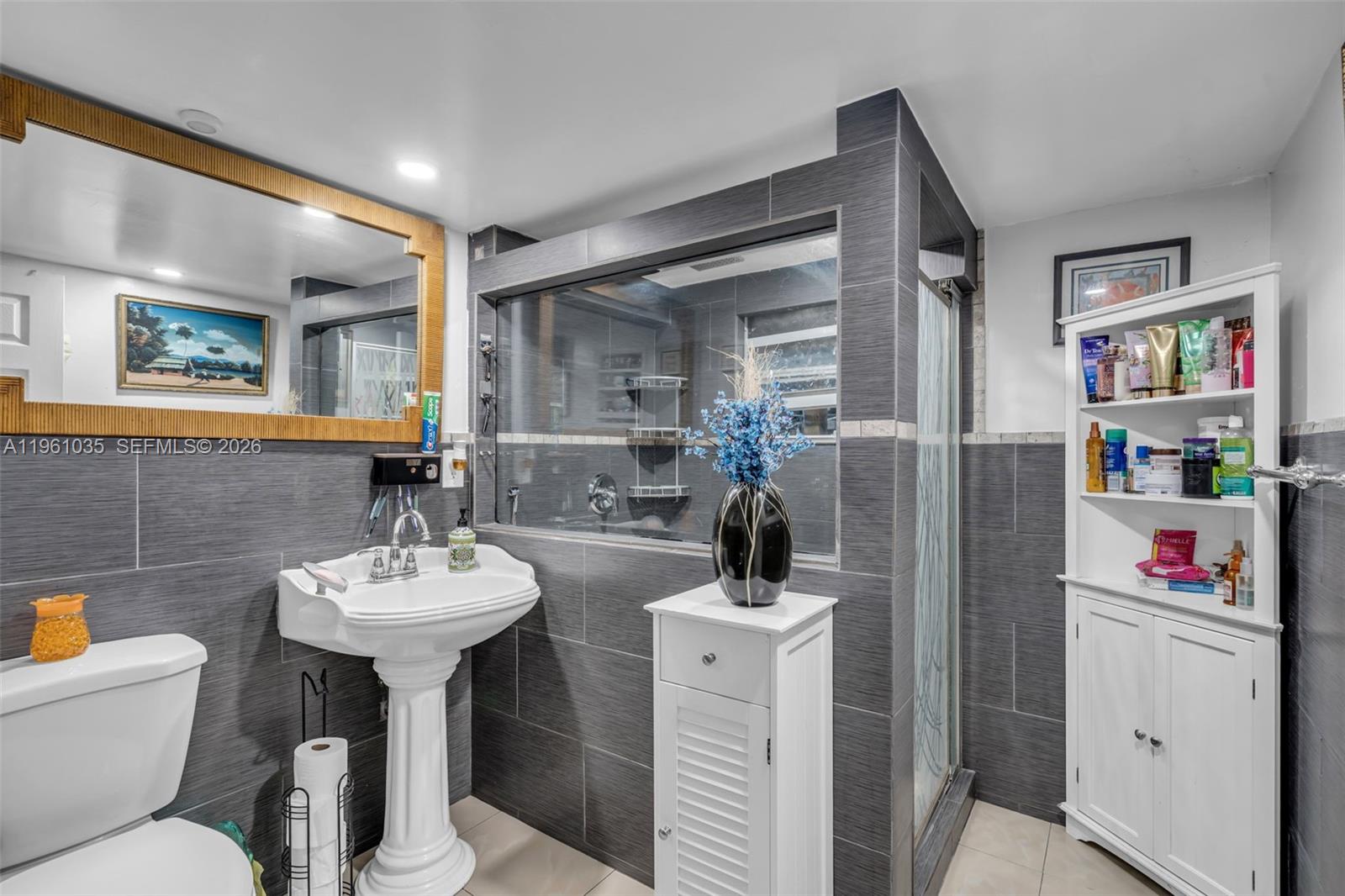 4111 Northwest 37th Avenue Miami, FL 33142 - Photo 13 of 35