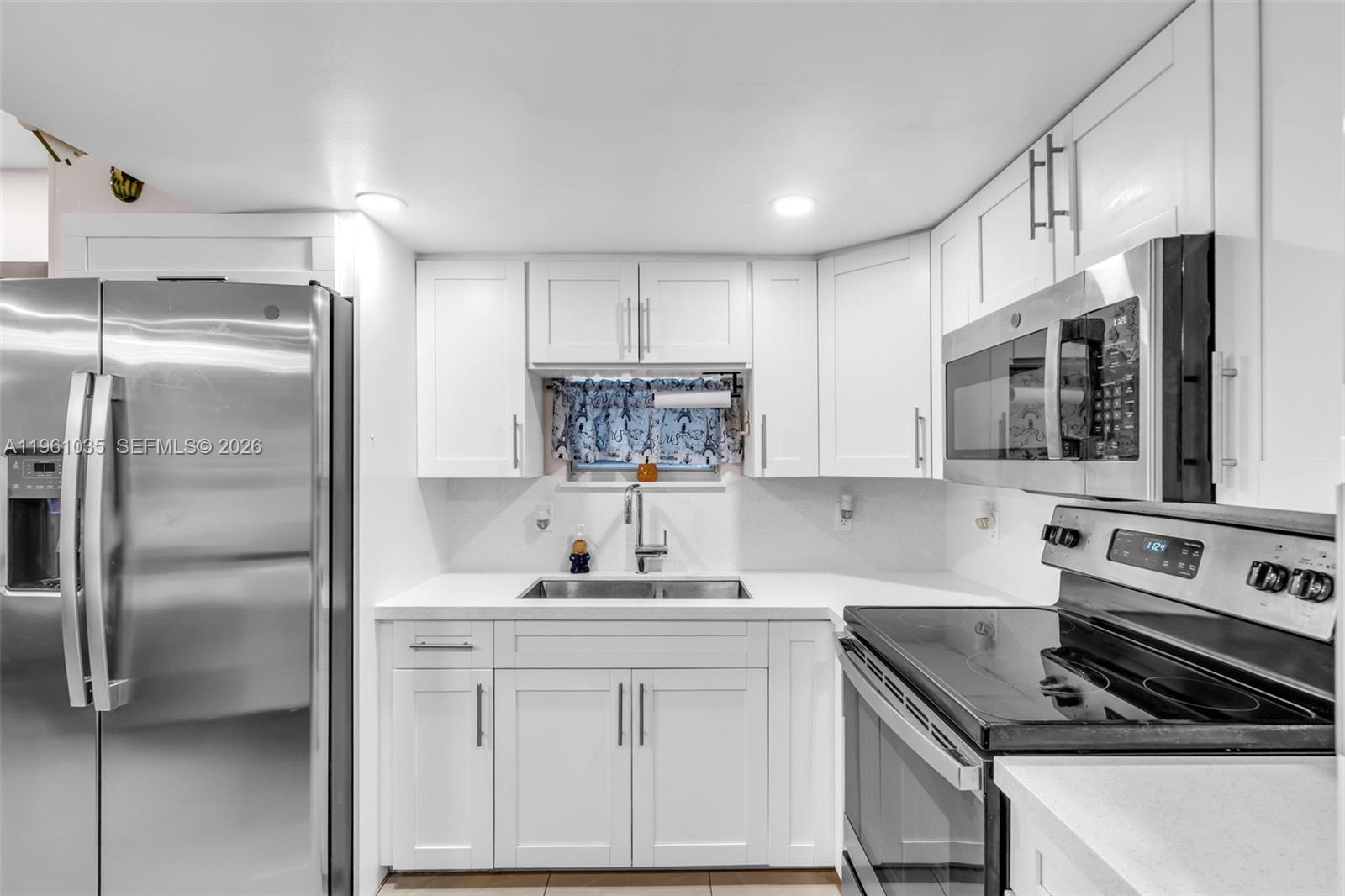 4111 Northwest 37th Avenue Miami, FL 33142 - Photo 8 of 35