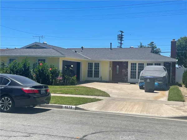 $880,000 | 1079 South Clifpark Circle, Anaheim, CA 92805