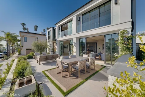 $35,000 | 2820 Bayview Drive, Corona del Mar, CA 92625