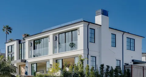 $35,000 | 2820 Bayview Drive, Corona del Mar, CA 92625
