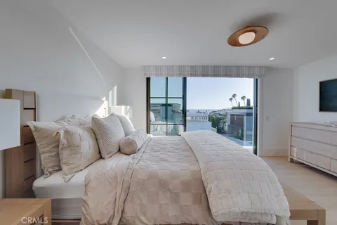 $35,000 | 2820 Bayview Drive, Corona del Mar, CA 92625