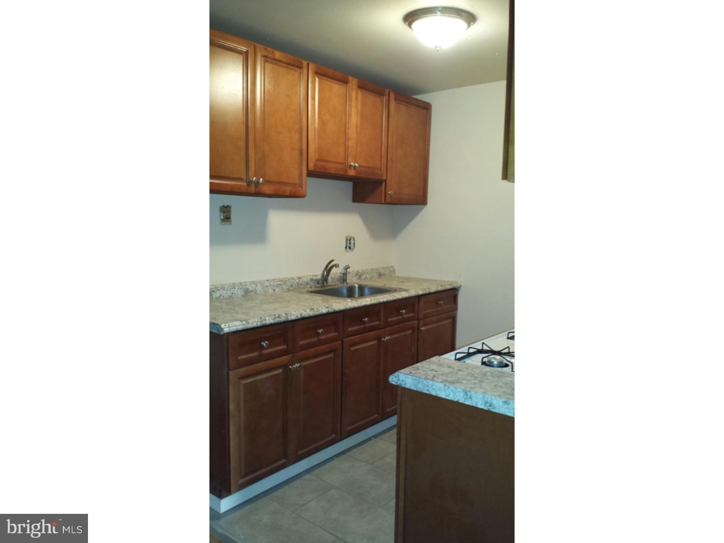 3133 Morning Glory Road Philadelphia, PA 19154 - Photo 2 of 7