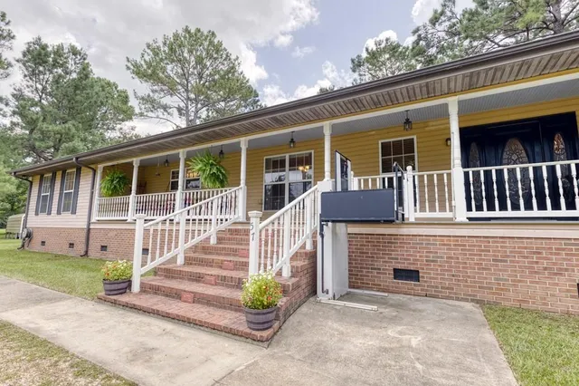 $595,000 | 57 Thompson Lane, Carriere, MS 39426