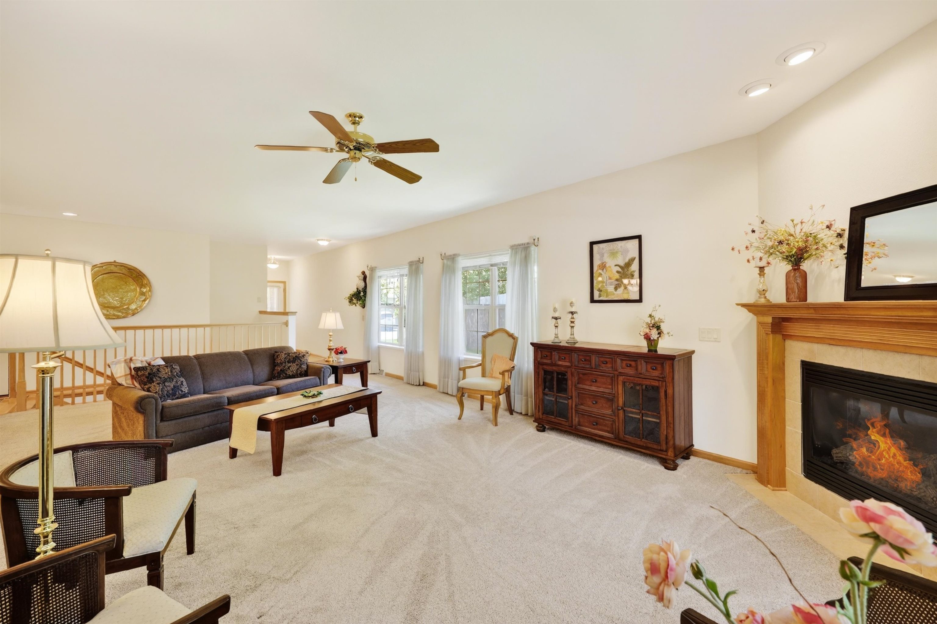 672 Clardell Drive Sun Prairie, WI 53590 - Photo 2 of 43