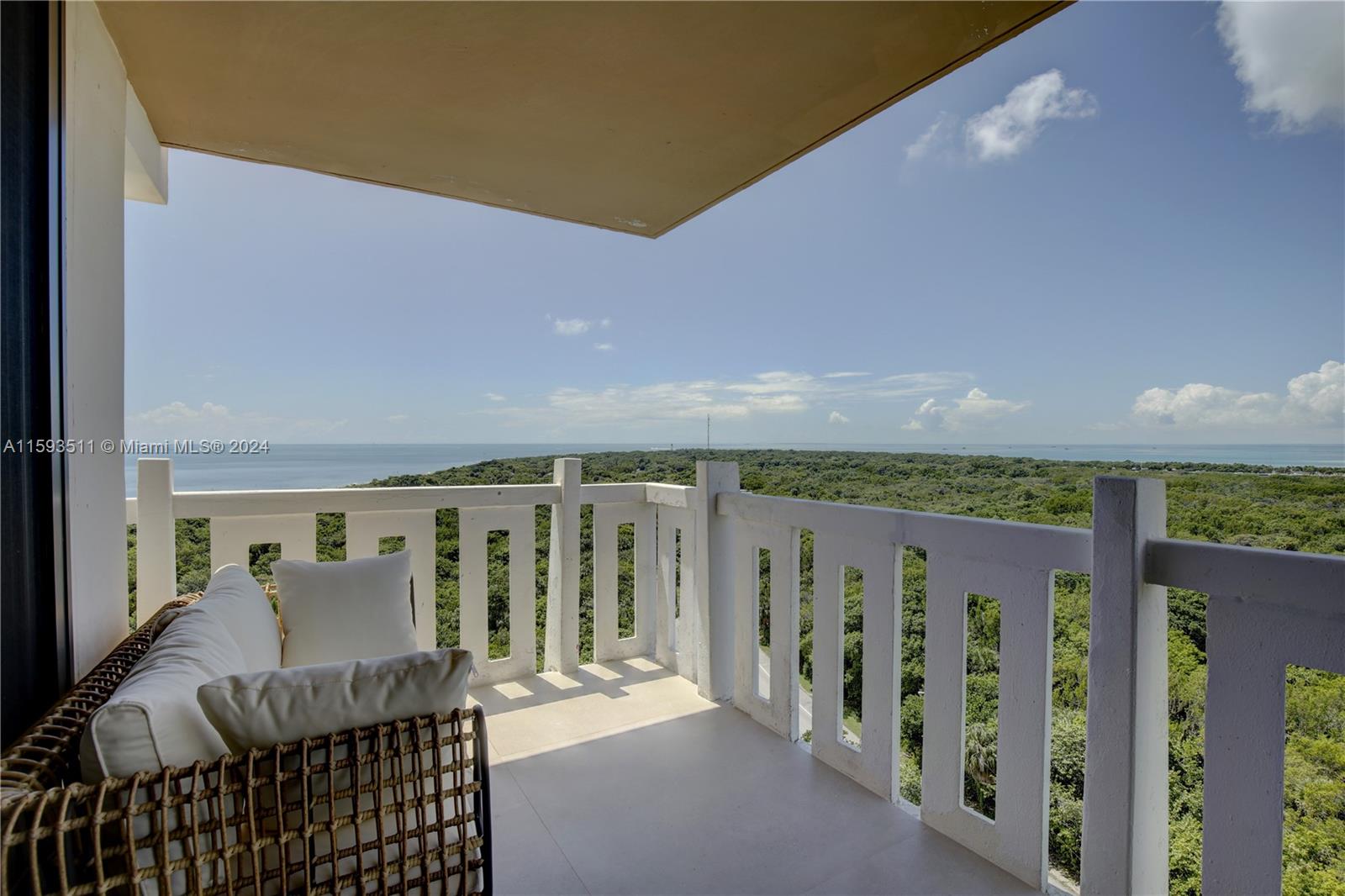1121 Crandon Boulevard, Unit D1201 Key Biscayne, FL 33149 - Photo 18 of 48