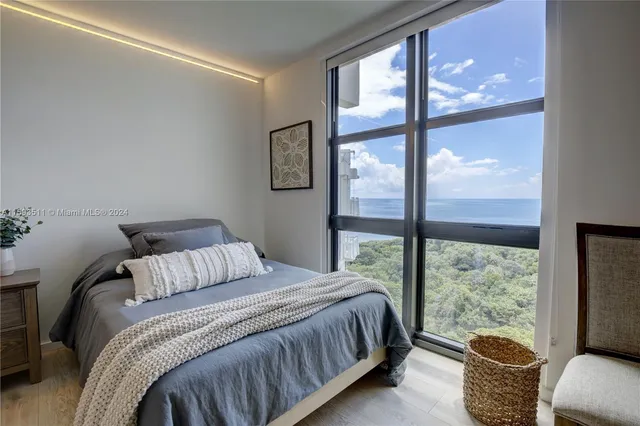 $12,500 | 1121 Crandon Boulevard, Unit D1201, Key Biscayne, FL 33149