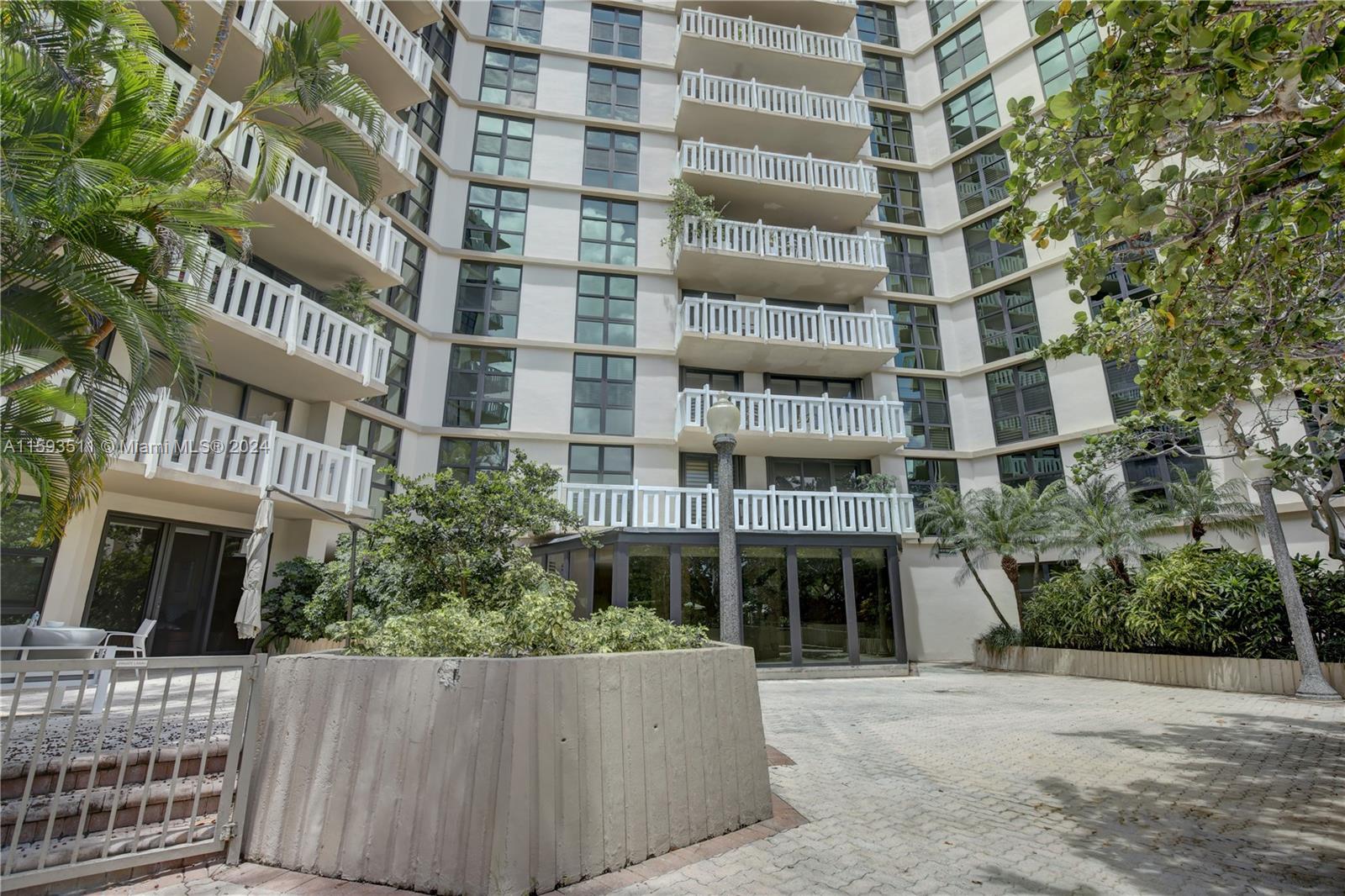 1121 Crandon Boulevard, Unit D1201 Key Biscayne, FL 33149 - Photo 33 of 48