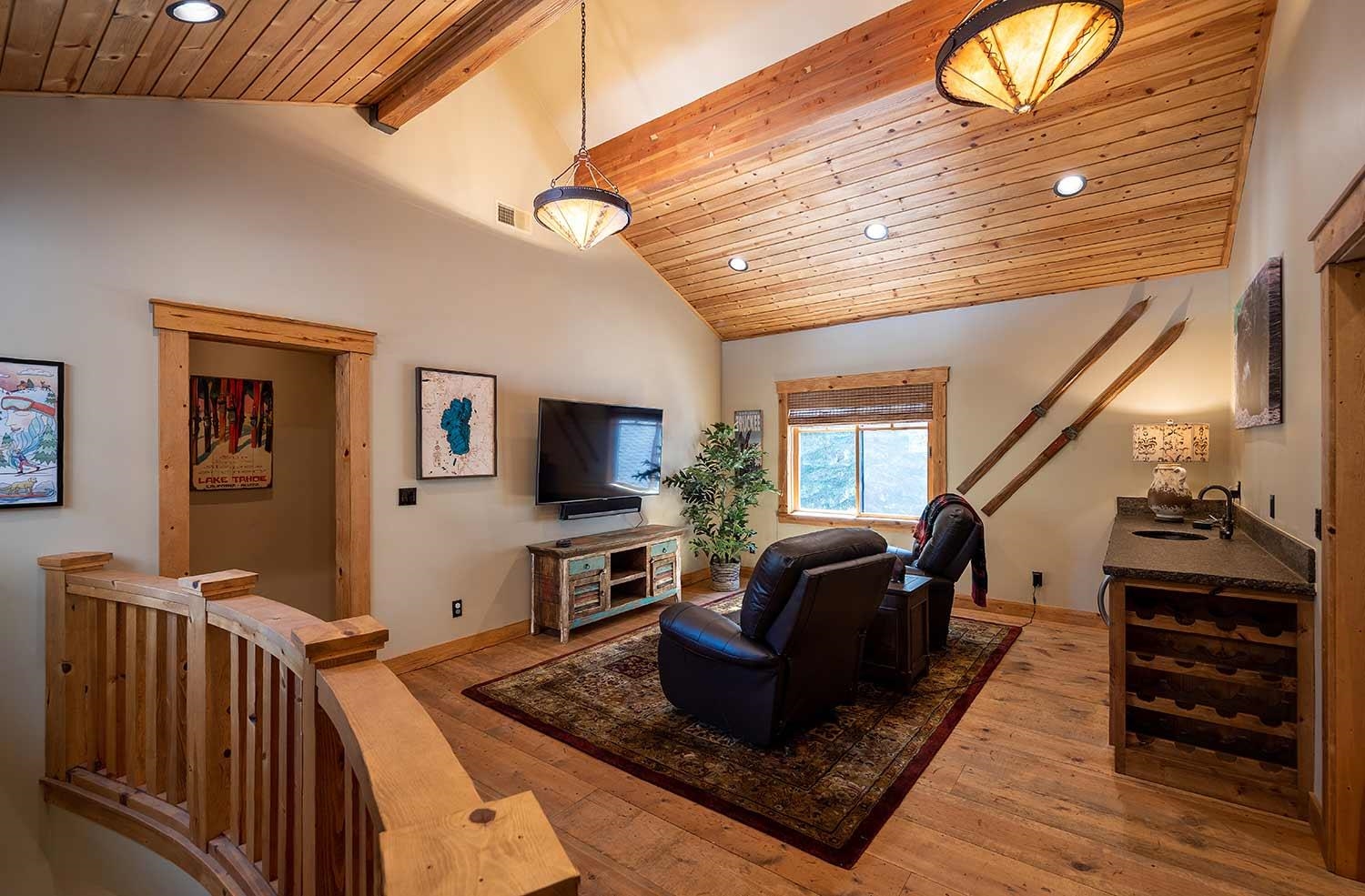 12326 Greenleaf Way Truckee, CA 96161 - Photo 14 of 21