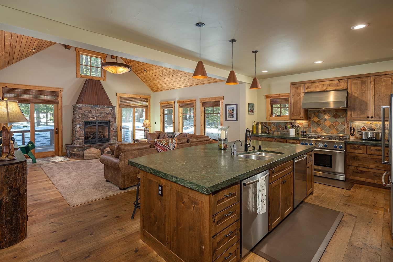 12326 Greenleaf Way Truckee, CA 96161 - Photo 2 of 21