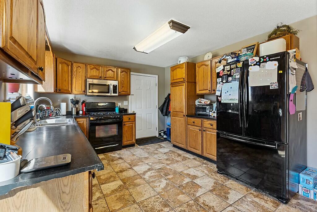 76 Wesley Road Unity, ME 04988 - Photo 5 of 42 Kitchen