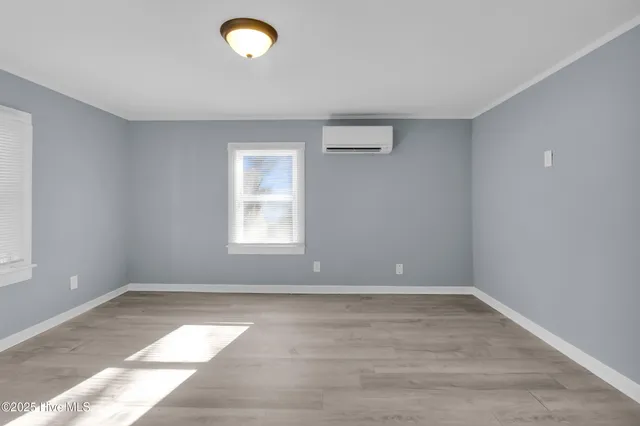 $1,900 | 522 Crawford Street, New Bern, NC 28560